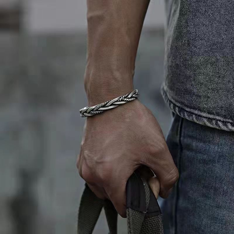 Lucas Minimalistisches Armband