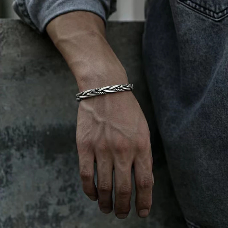 Lucas Minimalistisches Armband