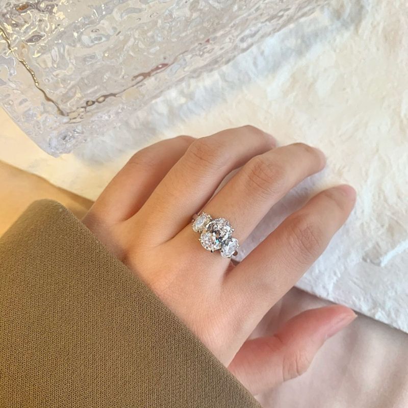 Blythe Dreifaltigkeit Oval Ring