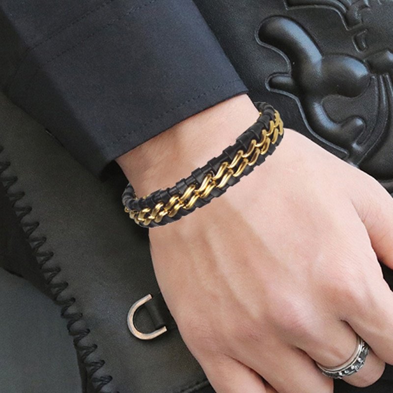 Larry Armband
