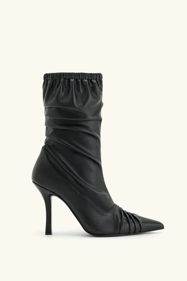 Sumi Stiefeletten